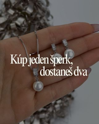 Niektoré naše obľúbené kúsky teraz prichádzajú v dvojitej dávke radosti. 🎀🎄 Vyberte si jeden šperk a druhý získate úplne...